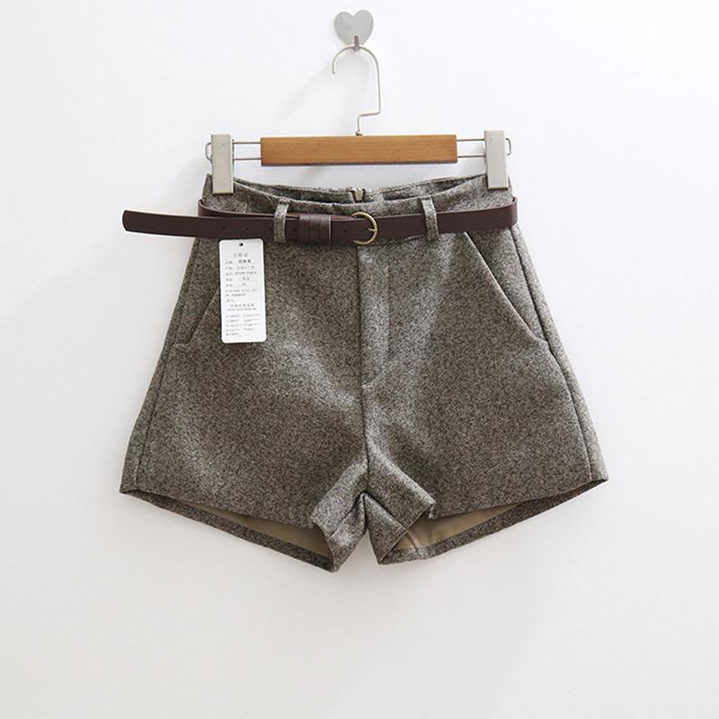 Elegant Shorts With Belt