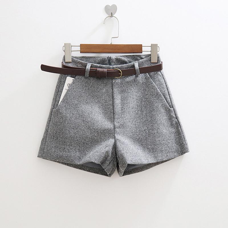 Elegant Shorts With Belt