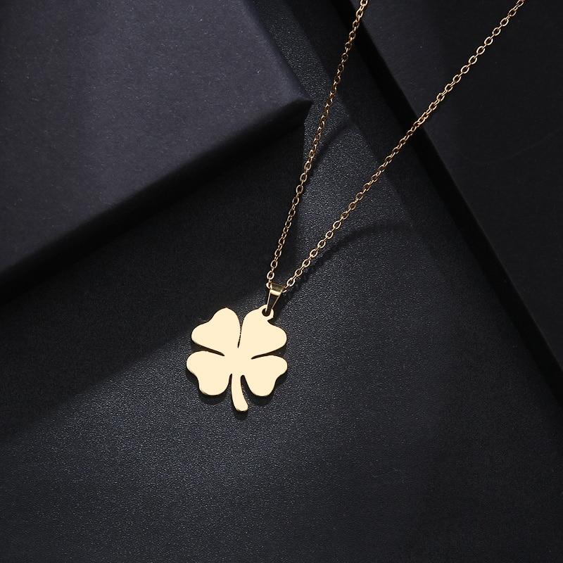 Lover's Clover Necklace For Women Fashionable Jewelry