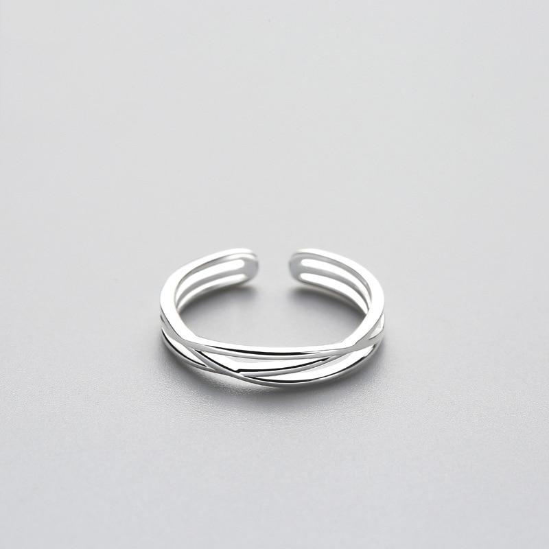 Minimalist Twist Line Adjustable Ring