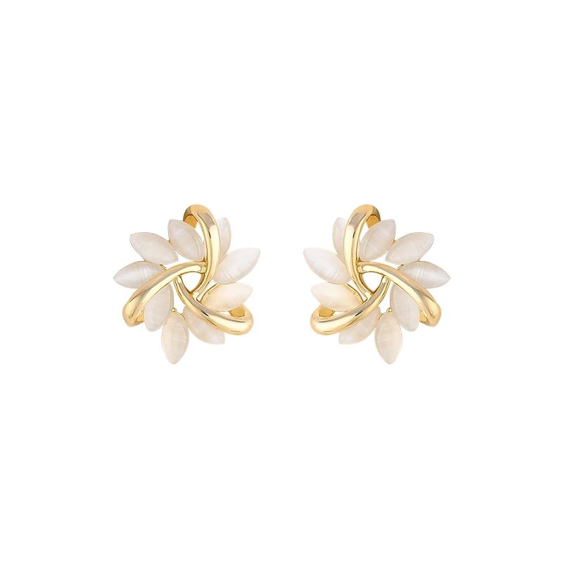 Petal Circle Stud Earrings For Women Elegant and Exquisite Opal Earrings